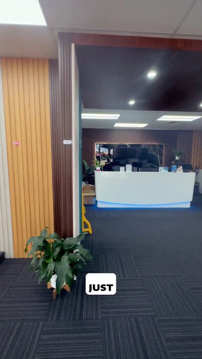 & . - Titan Trade Centre