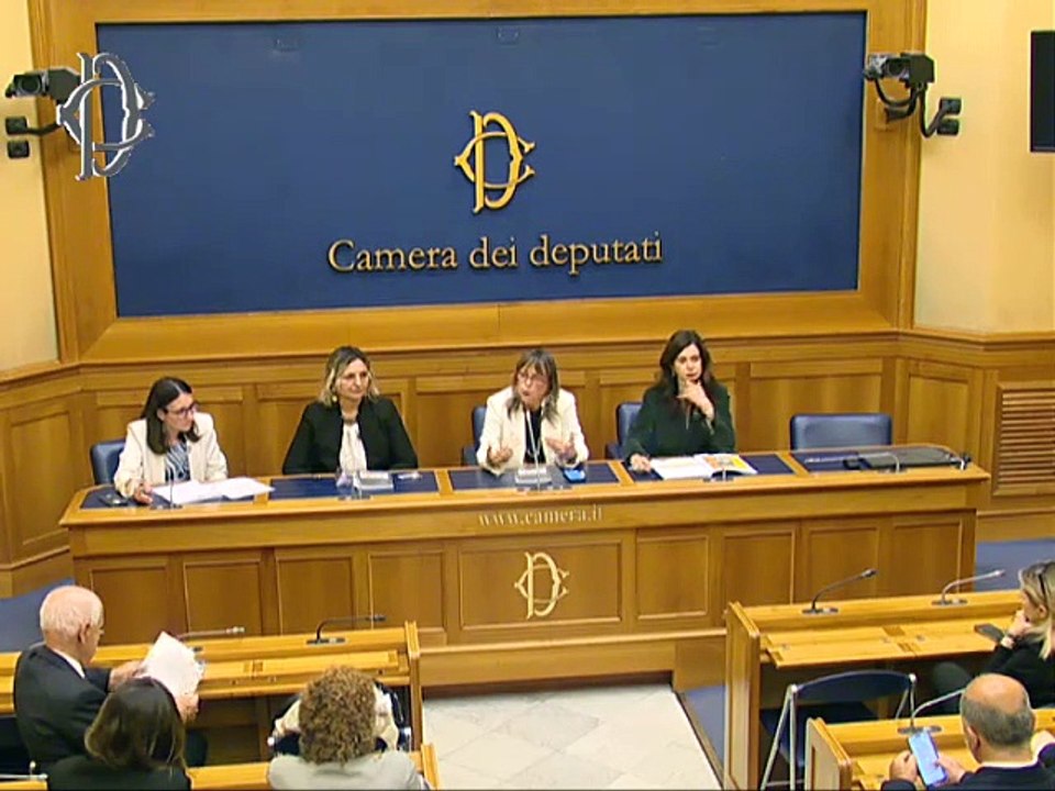 Roma - Presentazione libro su presenza donne lavoratrici nei porti - Conferenza stampa di Valentina Ghio (07.05.25)