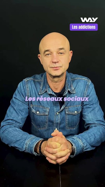 Jouer aux jeux vidéo ça rend violent ?  Franck est chef de service chez Association Addictions France.  Il avait 1 minute pour répondre aux clichés sur les addictions comportementales.