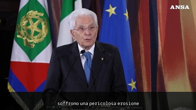 Mattarella: Uscire da sole logiche commerciali sul cinema