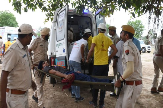 swm news : सायरन बजते ही दौड़ पड़े अधिकारी, मची अफरा-तफरी