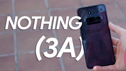 1 mes con el móvil de 300 euros más diferente, ¿vale la pena? | Nothing Phone (3a) review