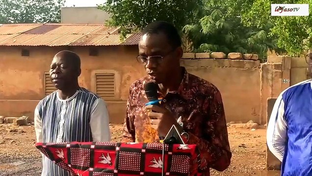 Burkina : Le DR de l’enseignement supérieur du Centre exhorte les étudiants et les travailleurs à être de bons citoyens et à respecter le drapeau