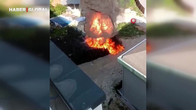 Fabrika bahçesinde korkutan yangın