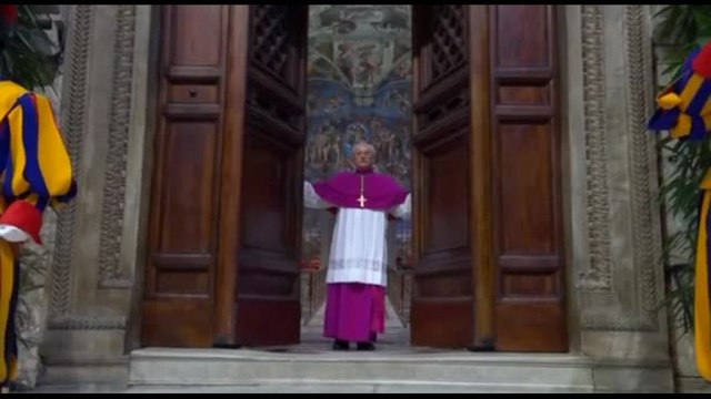 Conclave, chiuse le porte della Cappella Sistina con l'extra omnes