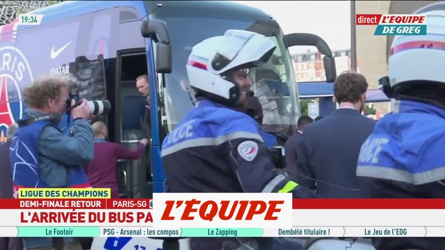 L'arrivée du bus du PSG au Parc des Princes - Foot - C1