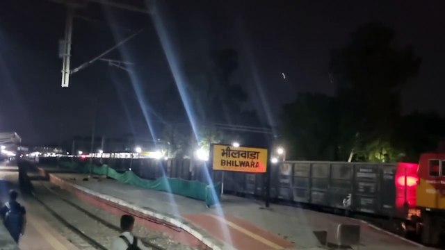 भीलवाड़ा ब्लैक आउट में सेना जिंदाबाद का गूंजा जयकारा