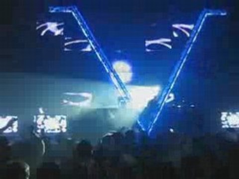 Vitalic - bells (live @ dragon bal montpellier)