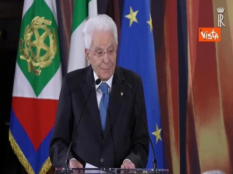 Mattarella: Uscire da sole logiche commerciali sul cinema