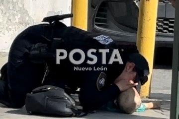 Policía salva a bebé afuera de la clínica 25 del IMSS en Monterrey