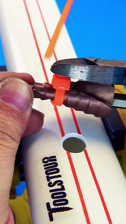 Low Cost Manual Cap for Plastic Pipe | Useful DIY Plumbing Hack Anyo #DIYPlumbing, #PlumbingHack, #CostSavingTipsne Can Try