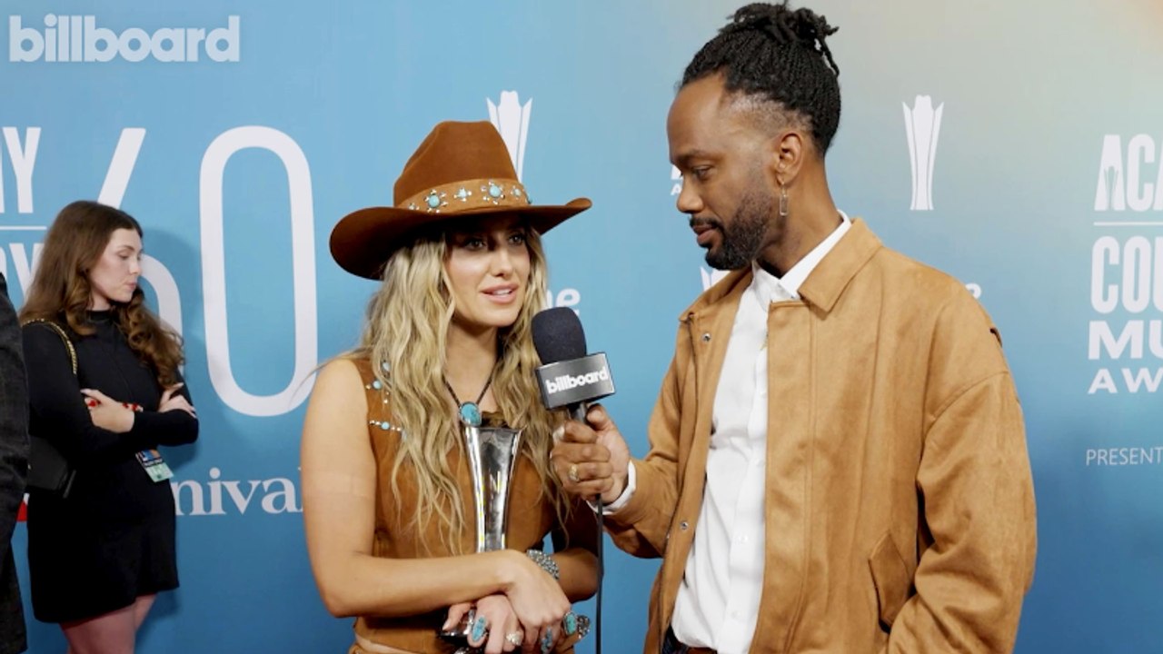 Lainey Wilson On Winning Entertainer of the Yea...