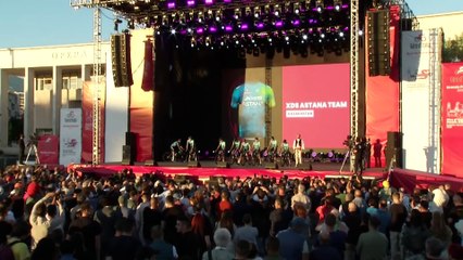 🎙️LIVE | GIRO D’ITALIA 2025 OPENING CEREMONY & TEAMS PRESENTATION