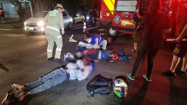 Dois ficam feridos após forte colisão de trânsito na Rua Recife em Cascavel