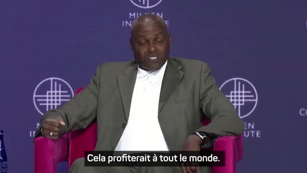 JO - Carl Lewis propose des solutions pour soutenir les athlètes olympiques