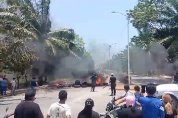 Reportan enfrentamiento entre alumnos y antimotines en Tecnológico de Balancán en Tabasco