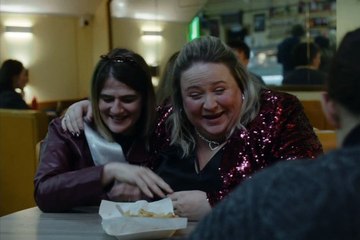 On Falling (2025) – A Gripping Tale of Hope and Resilience in a Scottish Warehouse 🌍