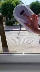 Intelligent window cleaning robot Automatic sprinkler | Gear Home