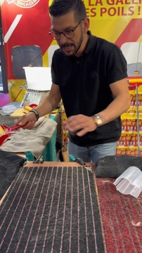 Al pelo : la brosse parfaite pour capturer les poils sur les tapis et moquettes 🤩 (Cette vidéo a été réalisée sans contrepartie ni cadeau ni rémunération à la Foire de Paris)