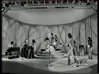 Johnny Hallyday – Whole Lotta Shakin' Goin' On (Live RAI Uno – Teatro 10, 23 Avril 1972)