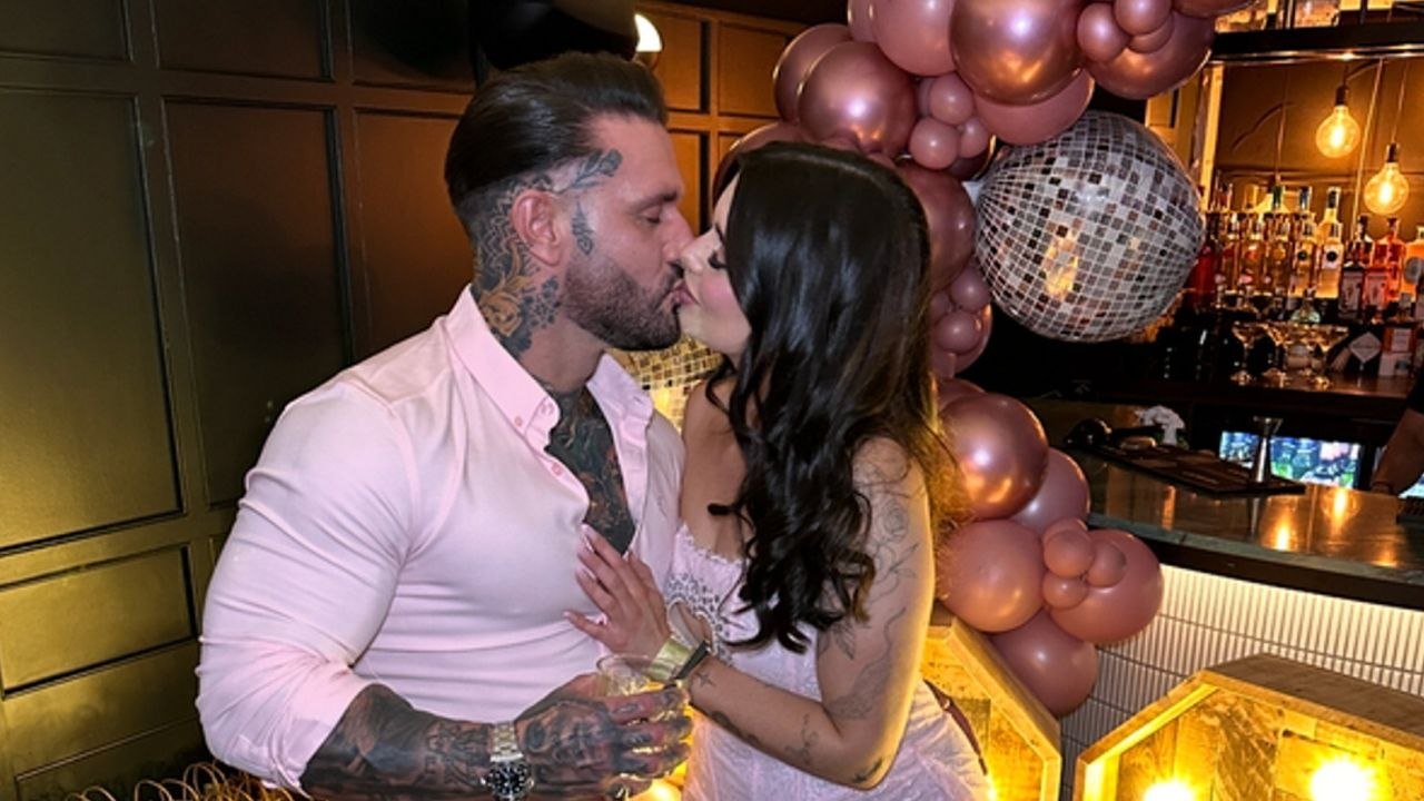 'Rice and fish cake' meme man find true love on reality TV show