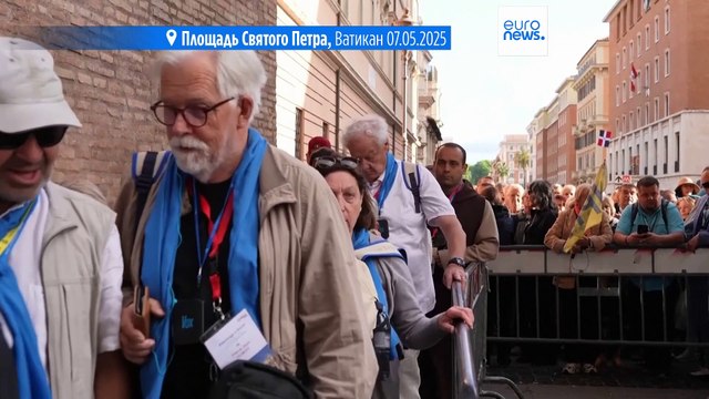 Второй день конклава: чёрный дым по итогам утреннего голосования