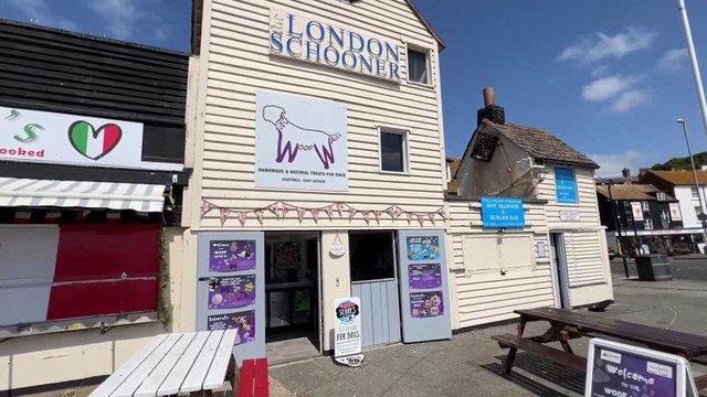 The Woof Wag’n opens in Hastings Old Town, East Sussex
