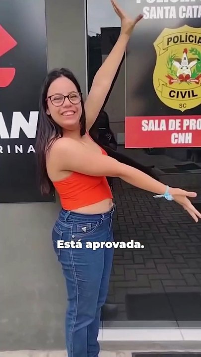 Jovem da Grande Florianópolis é a primeira pessoa com síndrome de Down habilitada em Santa Catarina