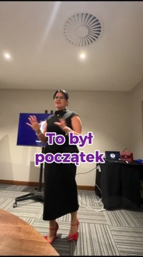 „Kiedyś bałam się działać. Dziś wiem, że odwaga nie oznacza perfekcji – tylko gotowość, by spróbować.A Ty? Co dziś spróbujesz, choć trochę się boisz? 💜#spróbuję #resetprzekonań #energiazmiany #carestransformation #odwaga #kobiecabiznesowaenergia