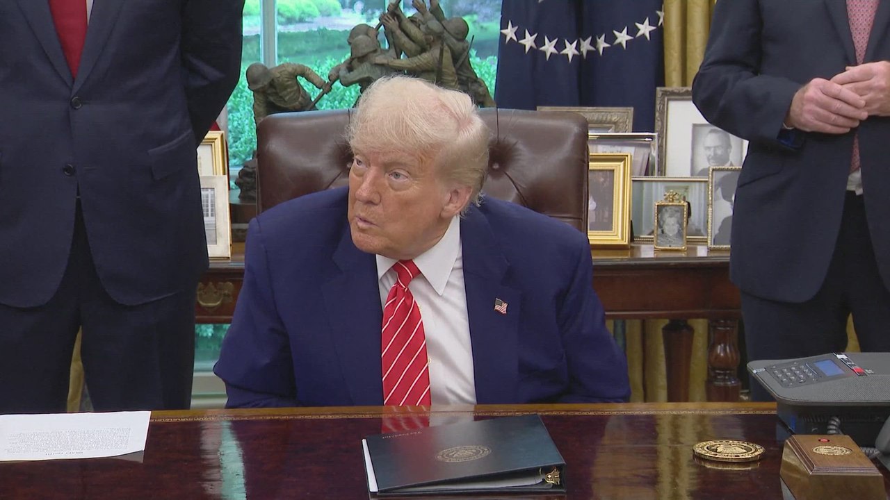 trump's rolls royce joke to uk ambassador leaves oval office in stitches