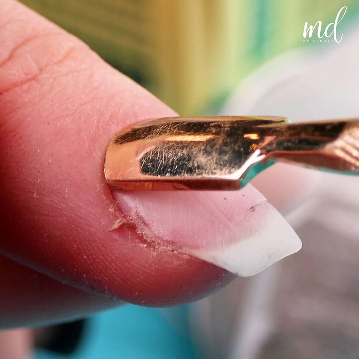 How to fix a broken nail! 💅✨