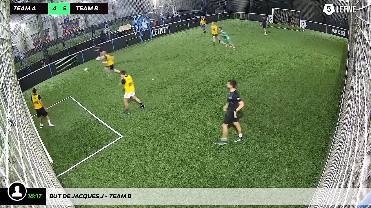 But de Jacques J - Team B