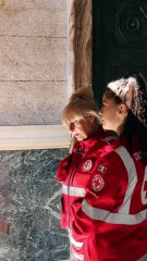 Lo Russo - La bandiera della Croce Rossa a Palazzo Civico (08.05.25)