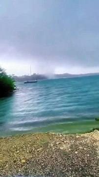 Une trombe marine filmée en Guadeloupe