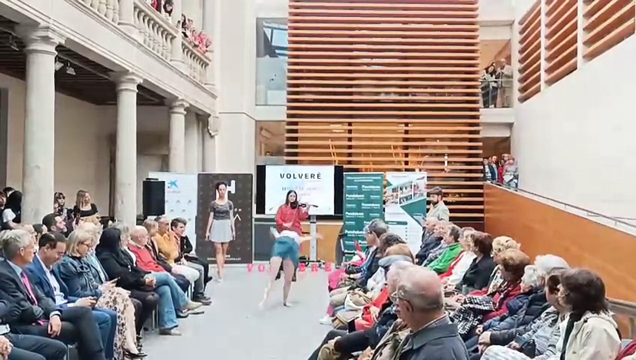 Desfile de moda de Fundabem