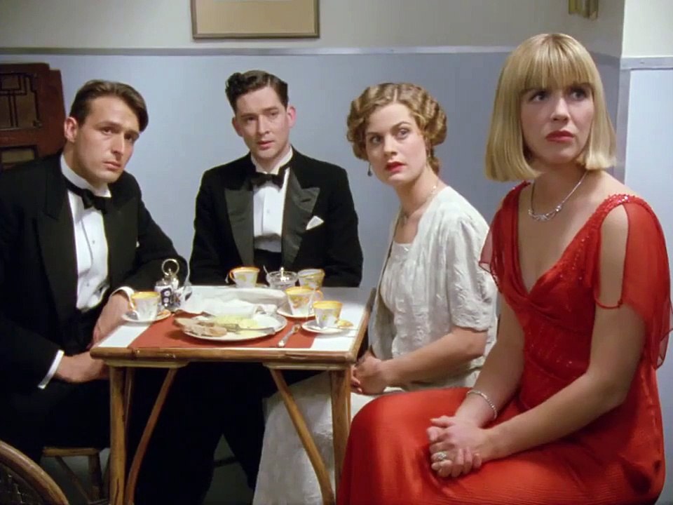 S01 E05. The Third Floor Flat.