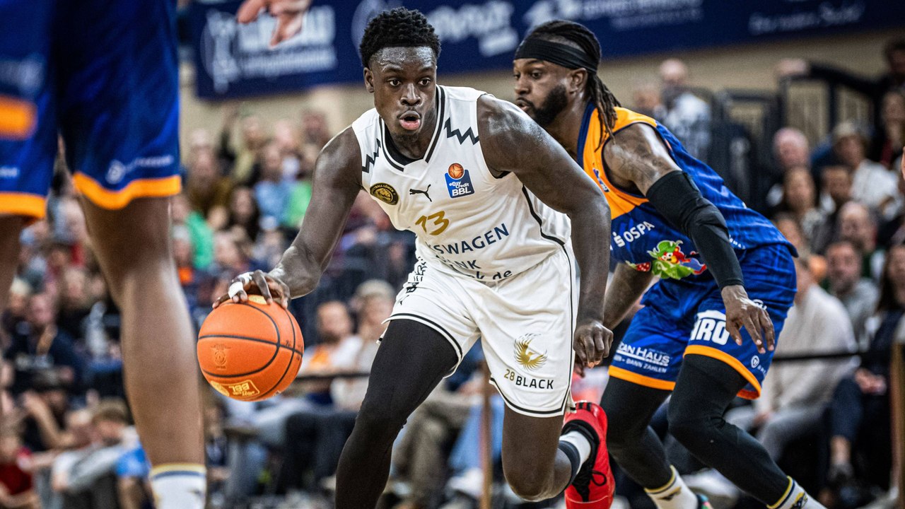 Braunschweig hält Rostock bei unter 50 Punkten und sichert die Playoffs