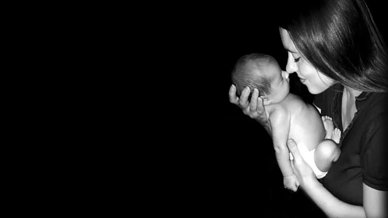 Mother's Day Song- A Mother's Love- Gena Hill (Lyric Video)