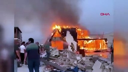 Bursa'da 'tiny house' alev alev yandı