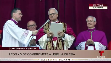 El Papa León XIV sorprende al mundo con emotivo mensaje en español en su primera aparición pública