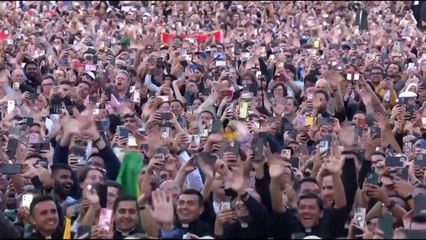 'É um grande choque que haja um papa americano'