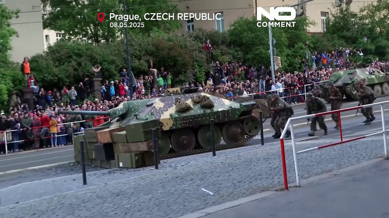 Prag gedenkt dem Tag der Befreiung mit Nachstellung des Aufstands von 1945 gegen die Nazis