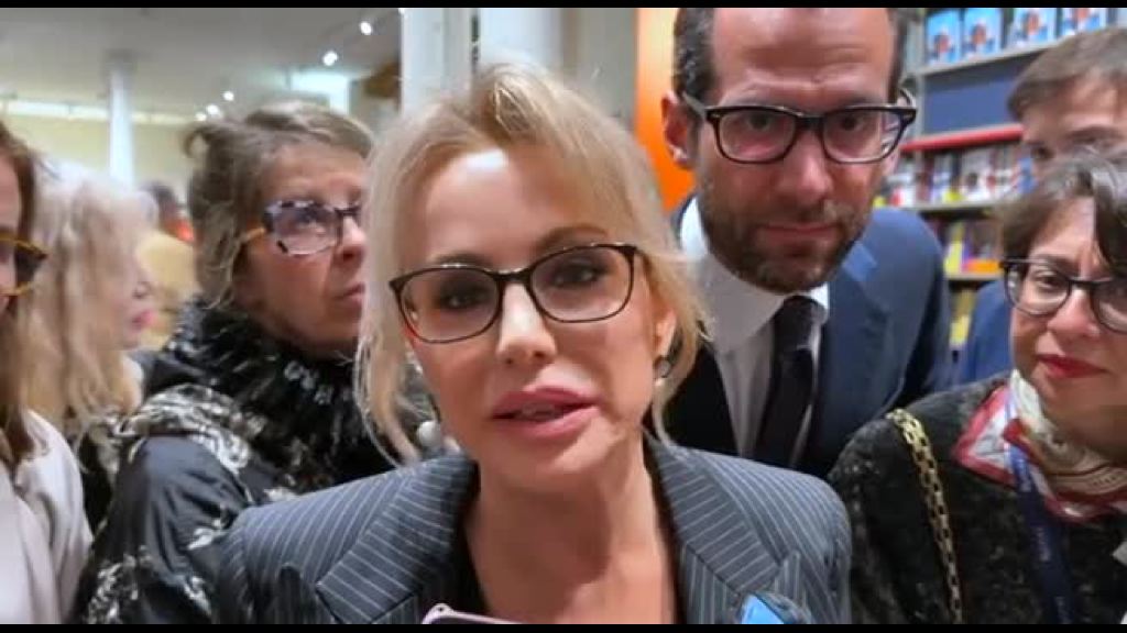 Video Usa, Marina Berlusconi: preoccupata per tutto quello che fa Trump