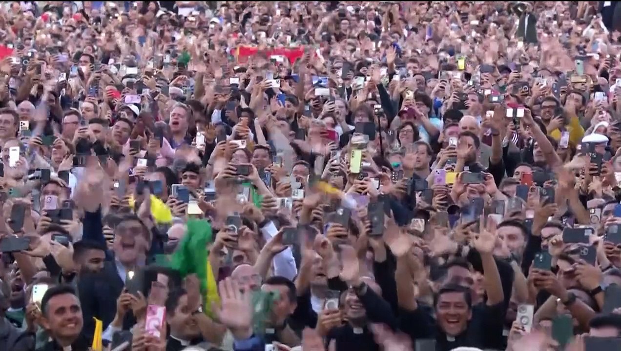 New Pope Leo XIV greets crowd in St Peter's Square