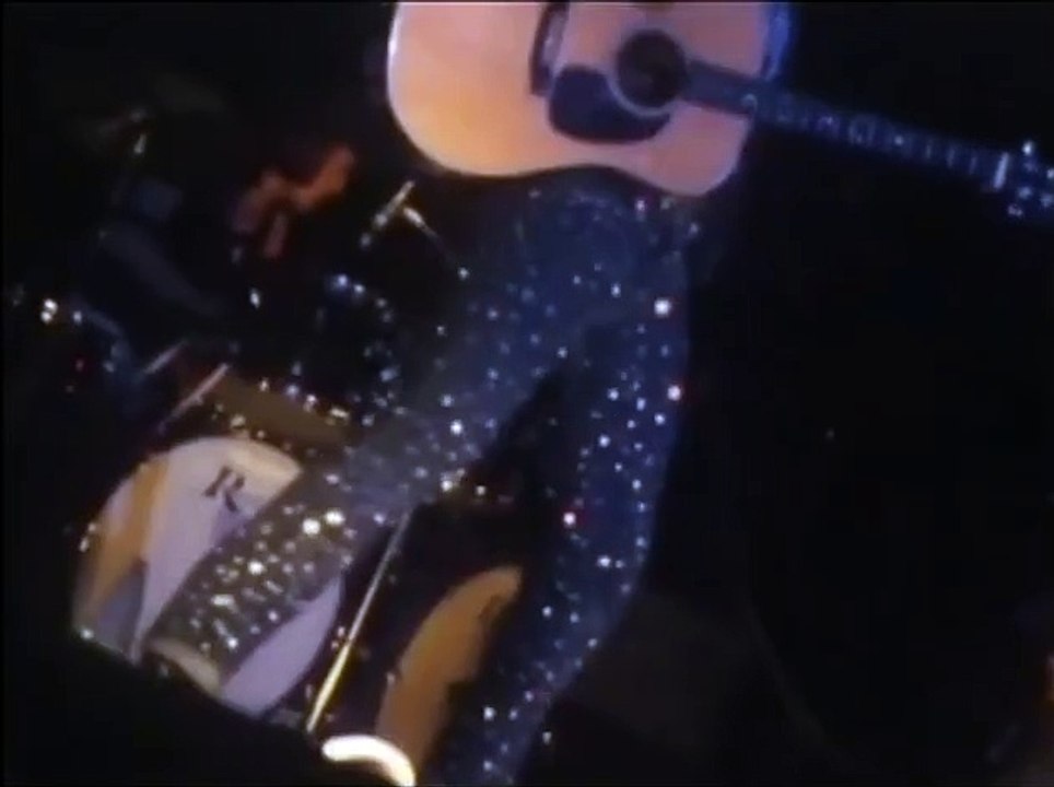 Johnny Hallyday – "La Musique Que J’aime" en Tournée (Bretagne Actualités – 13 Novembre 1973)