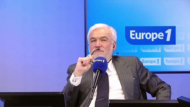 Pascal Praud et vous - «J'ai vu un flot d'humains arriver» : un envoyé spécial d'Europe 1 raconte le moment où la fumée blanche est sortie