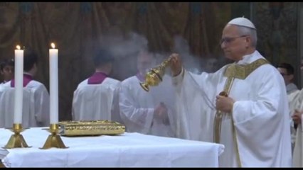 Papa Prevost alla prima messa in Sistina, parla in inglese