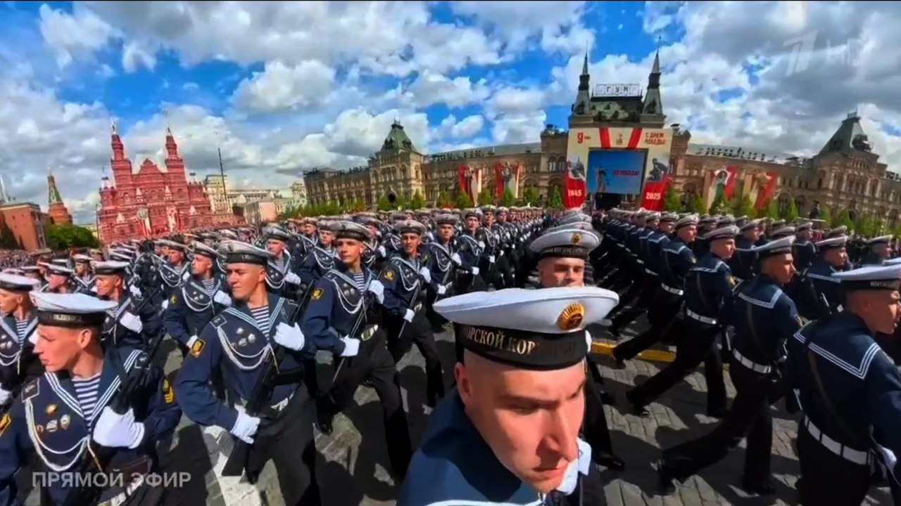 Poutine opère une démonstration de force pour le défilé du 9-Mai à Moscou