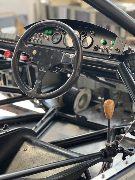 Anciens compagnons de route de Jean Rondeau, ils restaurent au Mans la M382, plus de 40 ans après