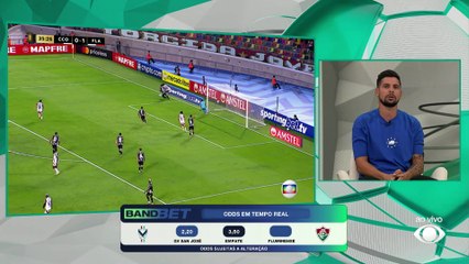 Flamengo é o melhor time na Libertadores, mas está frágil, diz Cicinho